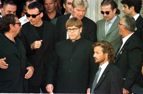 gianni versace e elton john|gianni versace funeral pictures.